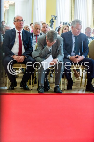  07.05.2018 WARSZAWA<br />INAUGURACYJNE SPOTKANIE SPOLECZNEGO KOMITETU LEWICY OBCHODOW 100 LECIA ODZYSKANIA NIEPODLEGLOSCI<br />N/Z ALEKSANDER KWASNIEWSKI WLODZIMIERZ CZARZASTY KRZYSZTOF JANIK<br /> 