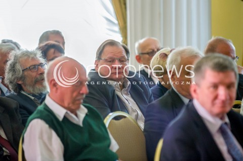  07.05.2018 WARSZAWA<br />INAUGURACYJNE SPOTKANIE SPOLECZNEGO KOMITETU LEWICY OBCHODOW 100 LECIA ODZYSKANIA NIEPODLEGLOSCI<br />N/Z RYSZARD KALISZ MAREK KOSSAKOWSKI<br /> 