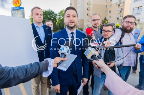  09.05.2018 WARSZAWA <br />KONFERENCJA PATRYKA JAKIEGO DOTYCZACA KOMUNIKACJI MIEJSKIEJ W WARSZAWIE<br />N/Z PATRYK JAKI<br /> 