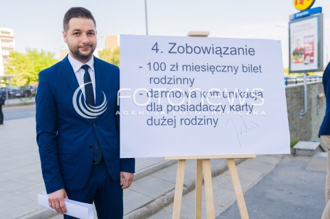 Konferencja kandydata na prezydenta Warszawy Patryka Jakiego w Warszawie