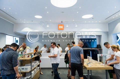  12.05.2018 WARSZAWA ARKADIA<br />OTWARCIE SALONU XIAOMI W ARKADII<br />N/Z WNETRZE SALONU PRODUKTY XIAOMI<br /> 