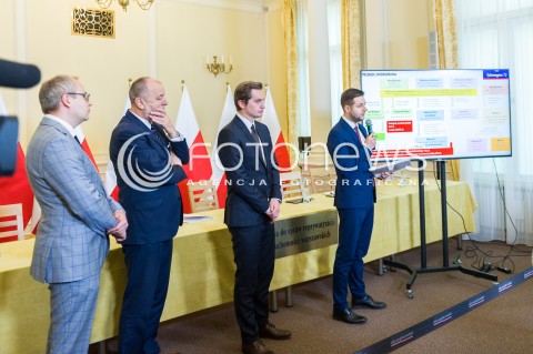  14.05.2018 WARSZAWA <br />KONFERENCJA KOMISJI REPRYWATYZACYJNEJ DS SHROEGERA 72<br />N/Z LUKASZ KONDRATKO JAN MOSINSKI  SEBASTIAN KALETA PATRYK JAKI <br /> 