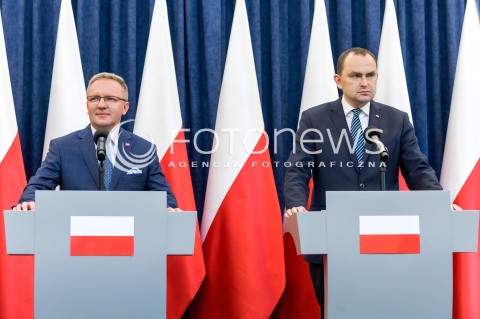  15.05.2018 WARSZAWA PALAC PREZYDENCKI<br />KONFERENCJA PRASOWA MINISTROW KRZYSZTOFA SZCZERSKIEGO I ADAMA KWIATKOWSKIEGO DOTYCZACA WIZYTY PREZYDENTA RP W USA<br />N/Z KRZYSZTOF SZCZERSKI ADAM KWIATKOWSKI<br /> 