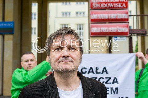 Protest ekologów przed ministerstwem środowiska w Warszawie