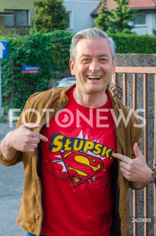  18.05.2018 WARSZAWA<br />SPOTKANIE Z ROBERTEM BIEDRONIEM W WARSZAWIE PT. I'M MR BIEDRON AND THIS IS OPENREAKTOR<br />N/Z ROBERT BIEDRON<br /> 