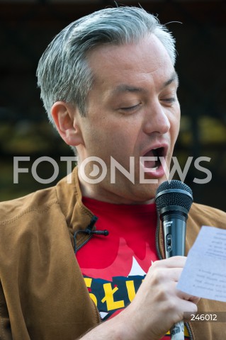  18.05.2018 WARSZAWA<br />SPOTKANIE Z ROBERTEM BIEDRONIEM W WARSZAWIE PT. I'M MR BIEDRON AND THIS IS OPENREAKTOR<br />N/Z ROBERT BIEDRON<br /> 