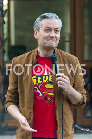  18.05.2018 WARSZAWA<br />SPOTKANIE Z ROBERTEM BIEDRONIEM W WARSZAWIE PT. I'M MR BIEDRON AND THIS IS OPENREAKTOR<br />N/Z ROBERT BIEDRON<br /> 