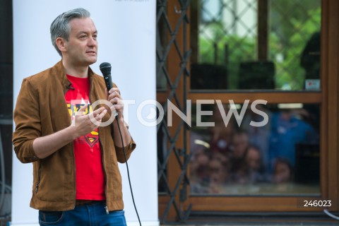  18.05.2018 WARSZAWA<br />SPOTKANIE Z ROBERTEM BIEDRONIEM W WARSZAWIE PT. I'M MR BIEDRON AND THIS IS OPENREAKTOR<br />N/Z ROBERT BIEDRON<br /> 