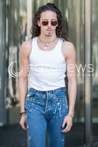  20.05.2018 WARSZAWA<br />GWIAZDY PRZED STUDIEM DZIEN DOBRY TVN<br />N/Z MICHAL SZPAK<br /> 