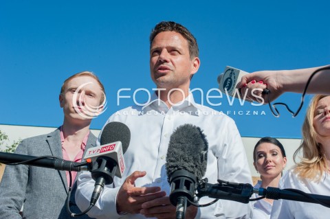 Konferencja kandydata na prezydenta Warszawy Rafała Trzaskowskiego w Warszawie