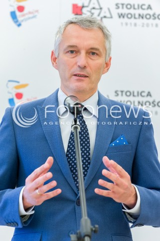  21.05.2018 WARSZAWA<br />WRECZENIE STATUETKI MISTRZA POLSKI PILKARZOM LEGII<br />N/Z PAWEL LECH<br /> 