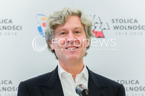  21.05.2018 WARSZAWA<br />WRECZENIE STATUETKI MISTRZA POLSKI PILKARZOM LEGII<br />N/Z DARIUSZ MIODUSKI<br /> 