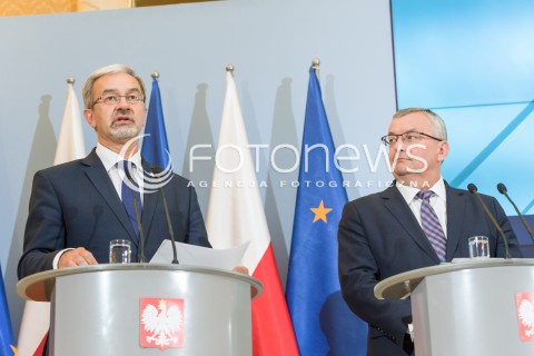 22.05.2018 WARSZAWA<br />KONFERENCJA MOSTY PLUS MOSTY DLA REGIONOW<br />N/Z ANDRZEJ ADAMCZYK JERZY KWIECINSKI<br /> 