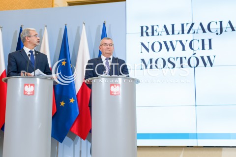  22.05.2018 WARSZAWA<br />KONFERENCJA MOSTY PLUS MOSTY DLA REGIONOW<br />N/Z ANDRZEJ ADAMCZYK JERZY KWIECINSKI<br /> 