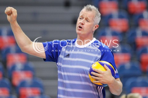  26.05.2018 KRAKOW <br />SIATKOWKA MEZCZYZN SIATKARSKA LIGA NARODOW MEZCZYZN 2018 <br />FIVB VOLLEYBALL NATIONS LEAGUE 2018 <br />MECZ POLSKA - ROSJA ( Poland - Russia ) <br />N/Z VITAL HEYNEN - I TRENER ( HEAD COACH ) SYLWETKA <br /> 