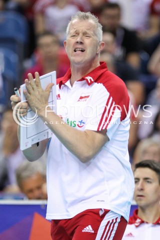  26.05.2018 KRAKOW <br />SIATKOWKA MEZCZYZN SIATKARSKA LIGA NARODOW MEZCZYZN 2018 <br />FIVB VOLLEYBALL NATIONS LEAGUE 2018 <br />MECZ POLSKA - ROSJA ( Poland - Russia ) <br />N/Z VITAL HEYNEN - I TRENER ( HEAD COACH ) SYLWETKA ZLOSC EMOCJE<br /> 