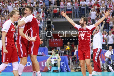  26.05.2018 KRAKOW <br />SIATKOWKA MEZCZYZN SIATKARSKA LIGA NARODOW MEZCZYZN 2018 <br />FIVB VOLLEYBALL NATIONS LEAGUE 2018 <br />MECZ POLSKA - ROSJA ( Poland - Russia ) <br />N/Z GRZEGORZ LOMACZ ARTUR SZALPUK LUKASZ KACZMAREK RADOSC EMOCJE <br /> 