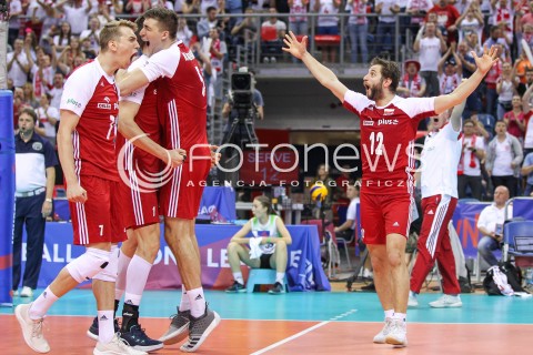  26.05.2018 KRAKOW <br />SIATKOWKA MEZCZYZN SIATKARSKA LIGA NARODOW MEZCZYZN 2018 <br />FIVB VOLLEYBALL NATIONS LEAGUE 2018 <br />MECZ POLSKA - ROSJA ( Poland - Russia ) <br />N/Z ARTUR SZALPUK GRZEGORZ LOMACZ LUKASZ KACZMAREK RADOSC EMOCJE <br /> 