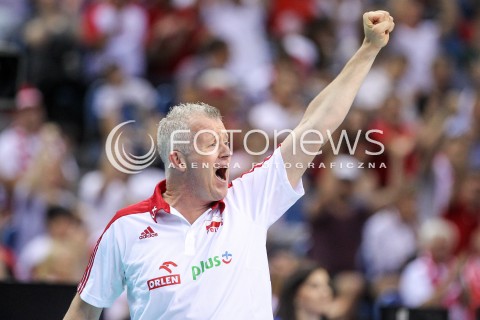  26.05.2018 KRAKOW <br />SIATKOWKA MEZCZYZN SIATKARSKA LIGA NARODOW MEZCZYZN 2018 <br />FIVB VOLLEYBALL NATIONS LEAGUE 2018 <br />MECZ POLSKA - ROSJA ( Poland - Russia ) <br />N/Z VITAL HEYNEN - I TRENER ( HEAD COACH ) RADOSC EMOCJE SYLWETKA <br /> 