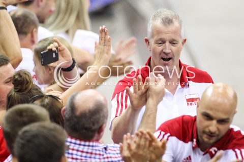  26.05.2018 KRAKOW <br />SIATKOWKA MEZCZYZN SIATKARSKA LIGA NARODOW MEZCZYZN 2018 <br />FIVB VOLLEYBALL NATIONS LEAGUE 2018 <br />MECZ POLSKA - ROSJA ( Poland - Russia ) <br />N/Z VITAL HEYNEN - I TRENER ( HEAD COACH ) DOPING KIBICE <br /> 