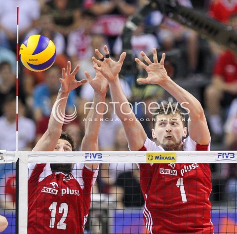  26.05.2018 KRAKOW <br />SIATKOWKA MEZCZYZN SIATKARSKA LIGA NARODOW MEZCZYZN 2018 <br />FIVB VOLLEYBALL NATIONS LEAGUE 2018 <br />MECZ POLSKA - ROSJA ( Poland - Russia ) <br />N/Z PIOTR NOWAKOWSKI GRZEGORZ LOMACZ BLOK <br /> 