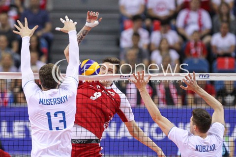  26.05.2018 KRAKOW <br />SIATKOWKA MEZCZYZN SIATKARSKA LIGA NARODOW MEZCZYZN 2018 <br />FIVB VOLLEYBALL NATIONS LEAGUE 2018 <br />MECZ POLSKA - ROSJA ( Poland - Russia ) <br />N/Z BARTLOMIEJ LEMANSKI DMITRIY MUSERSKIY <br /> 