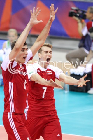  26.05.2018 KRAKOW <br />SIATKOWKA MEZCZYZN SIATKARSKA LIGA NARODOW MEZCZYZN 2018 <br />FIVB VOLLEYBALL NATIONS LEAGUE 2018 <br />MECZ POLSKA - ROSJA ( Poland - Russia ) <br />N/Z ARTUR SZALPUK LUKASZ KACZMAREK RADOSC EMOCJE SYLWETKA <br /> 