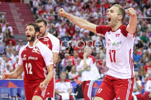  26.05.2018 KRAKOW <br />SIATKOWKA MEZCZYZN SIATKARSKA LIGA NARODOW MEZCZYZN 2018 <br />FIVB VOLLEYBALL NATIONS LEAGUE 2018 <br />MECZ POLSKA - ROSJA ( Poland - Russia ) <br />N/Z GRZEGORZ LOMACZ PAWEL ZATORSKI RADOSC EMOCJE SYLWETKA <br /> 