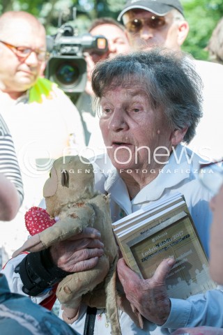  27.05.2018 WARSZAWA<br />KONFERENCJA PRASOWA DOTYCZACA ZAWIESZENIA PROTESTU RODZICOW OSOB NIEPELNOSPRAWNYCH W SEJMIE<br />N/Z WANDA TRACZYK STAWSKA MALPKA POWSTANCZA<br /> 