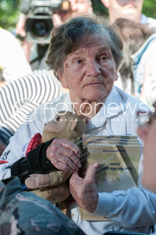  27.05.2018 WARSZAWA<br />KONFERENCJA PRASOWA DOTYCZACA ZAWIESZENIA PROTESTU RODZICOW OSOB NIEPELNOSPRAWNYCH W SEJMIE<br />N/Z WANDA TRACZYK STAWSKA MALPKA POWSTANCZA<br /> 