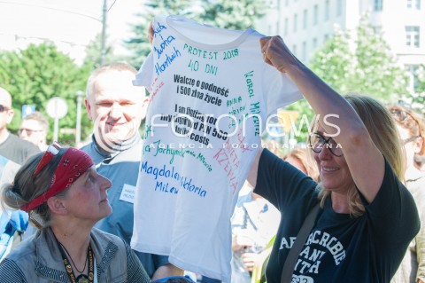  27.05.2018 WARSZAWA<br />KONFERENCJA PRASOWA DOTYCZACA ZAWIESZENIA PROTESTU RODZICOW OSOB NIEPELNOSPRAWNYCH W SEJMIE<br />N/Z AGATA MLYNARSKA WOJCIECH LEMANSKI<br /> 