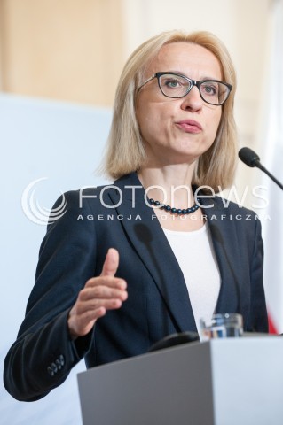  28.05.2018 WARSZAWA<br />KONFERENCJA TWOJ E PIT ROZLICZYMY PODATEK DLA CIEBIE W MINISTERSTWIE FINANSOW<br />N/Z MINISTER FINANSOW TERESA CZERWINSKA<br /> 