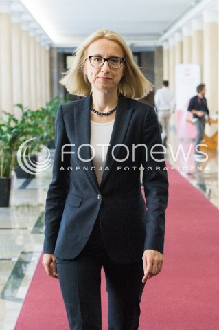  28.05.2018 WARSZAWA<br />KONFERENCJA TWOJ E PIT ROZLICZYMY PODATEK DLA CIEBIE W MINISTERSTWIE FINANSOW<br />N/Z MINISTER FINANSOW TERESA CZERWINSKA<br /> 