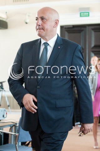  29.05.2018 WARSZAWA<br />KONFERENCJA PREMIERA MATEUSZA MORAWIECKIEGO I MINISTROW JOACHIMA BRUDZINSKIEGO ORAZ HENRYKA KOWALCZYKA NA TEMAT POZAROW WYSYPISK SMIECI <br />N/Z JOACHIM BRUDZINSKI<br /> 