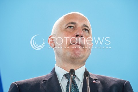  29.05.2018 WARSZAWA<br />KONFERENCJA PREMIERA MATEUSZA MORAWIECKIEGO I MINISTROW JOACHIMA BRUDZINSKIEGO ORAZ HENRYKA KOWALCZYKA NA TEMAT POZAROW WYSYPISK SMIECI <br />N/Z JOACHIM BRUDZINSKI<br /> 