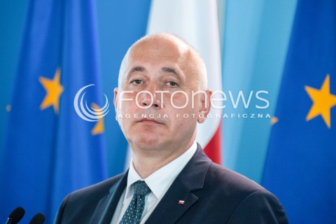  29.05.2018 WARSZAWA<br />KONFERENCJA PREMIERA MATEUSZA MORAWIECKIEGO I MINISTROW JOACHIMA BRUDZINSKIEGO ORAZ HENRYKA KOWALCZYKA NA TEMAT POZAROW WYSYPISK SMIECI <br />N/Z JOACHIM BRUDZINSKI<br /> 
