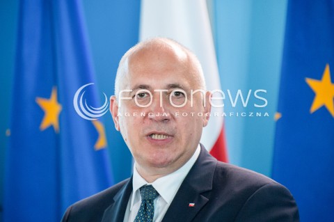  29.05.2018 WARSZAWA<br />KONFERENCJA PREMIERA MATEUSZA MORAWIECKIEGO I MINISTROW JOACHIMA BRUDZINSKIEGO ORAZ HENRYKA KOWALCZYKA NA TEMAT POZAROW WYSYPISK SMIECI <br />N/Z JOACHIM BRUDZINSKI<br /> 