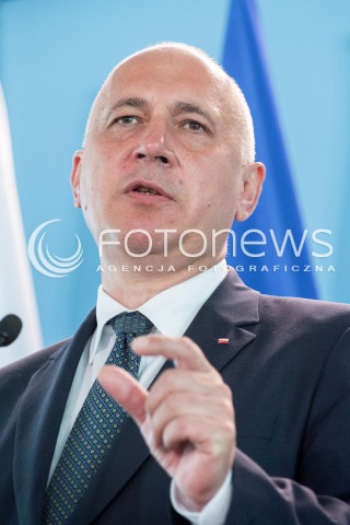  29.05.2018 WARSZAWA<br />KONFERENCJA PREMIERA MATEUSZA MORAWIECKIEGO I MINISTROW JOACHIMA BRUDZINSKIEGO ORAZ HENRYKA KOWALCZYKA NA TEMAT POZAROW WYSYPISK SMIECI <br />N/Z JOACHIM BRUDZINSKI<br /> 