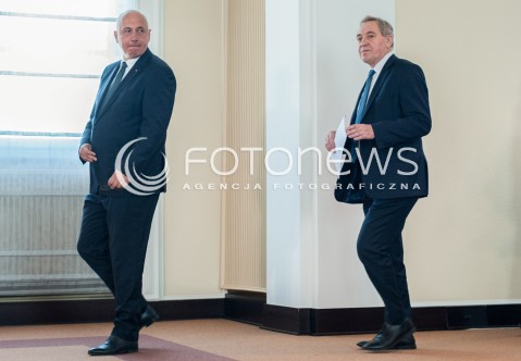  29.05.2018 WARSZAWA<br />KONFERENCJA PREMIERA MATEUSZA MORAWIECKIEGO I MINISTROW JOACHIMA BRUDZINSKIEGO ORAZ HENRYKA KOWALCZYKA NA TEMAT POZAROW WYSYPISK SMIECI <br />N/Z JOACHIM BRUDZINSKI HENRYK KOWALCZYK<br /> 