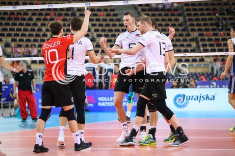  01.06.2018 LODZ <br />
SIATKOWKA MEZCZYZN SIATKARSKA LIGA NARODOW MEZCZYZN 2018 <br />
FIVB VOLLEYBALL NATIONS LEAGUE 2018 <br />
MECZ CHINY - NIEMCY ( China - Germany ) <br />
N/Z RADOSC EMOCJE WYGRANA<br />
 