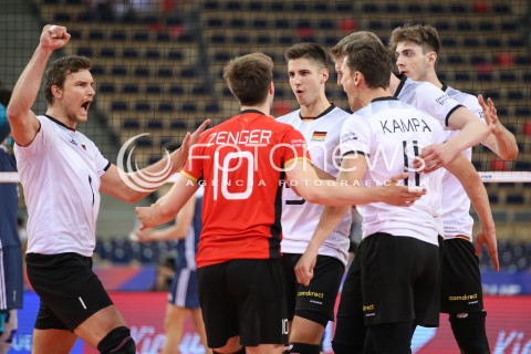  01.06.2018 LODZ <br />
SIATKOWKA MEZCZYZN SIATKARSKA LIGA NARODOW MEZCZYZN 2018 <br />
FIVB VOLLEYBALL NATIONS LEAGUE 2018 <br />
MECZ CHINY - NIEMCY ( China - Germany ) <br />
N/Z RADOSC EMOCJE WYGRANA<br />
 