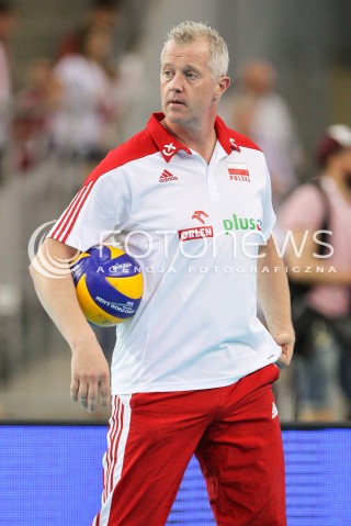  01.06.2018 LODZ <br />SIATKOWKA MEZCZYZN SIATKARSKA LIGA NARODOW MEZCZYZN 2018 <br />FIVB VOLLEYBALL NATIONS LEAGUE 2018 <br />MECZ POLSKA - FRANCJA ( Poland - France ) <br />N/Z VITAL HEYNEN - I TRENER ( HEAD COACH ) SYLWETKA <br /> 