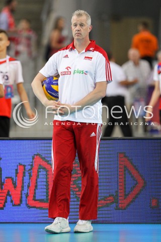  01.06.2018 LODZ <br />SIATKOWKA MEZCZYZN SIATKARSKA LIGA NARODOW MEZCZYZN 2018 <br />FIVB VOLLEYBALL NATIONS LEAGUE 2018 <br />MECZ POLSKA - FRANCJA ( Poland - France ) <br />N/Z VITAL HEYNEN - I TRENER ( HEAD COACH ) SYLWETKA <br /> 