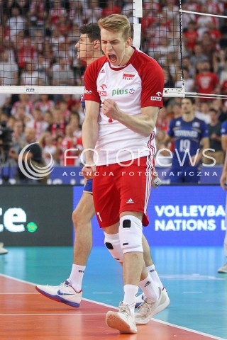  01.06.2018 LODZ <br />SIATKOWKA MEZCZYZN SIATKARSKA LIGA NARODOW MEZCZYZN 2018 <br />FIVB VOLLEYBALL NATIONS LEAGUE 2018 <br />MECZ POLSKA - FRANCJA ( Poland - France ) <br />N/Z ARTUR SZALPUK RADOSC EMOCJE SYLWETKA <br /> 