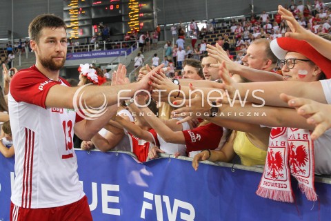  01.06.2018 LODZ <br />SIATKOWKA MEZCZYZN SIATKARSKA LIGA NARODOW MEZCZYZN 2018 <br />FIVB VOLLEYBALL NATIONS LEAGUE 2018 <br />MECZ POLSKA - FRANCJA ( Poland - France ) <br />N/Z MICHAL KUBIAK KIBICE DOPING <br /> 