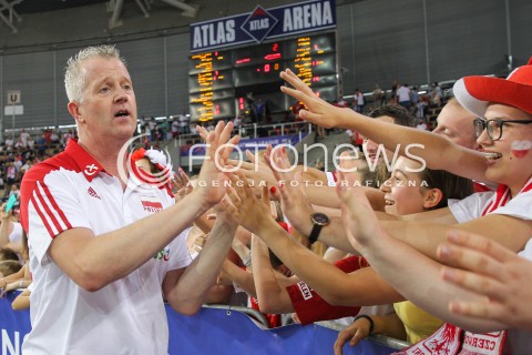  01.06.2018 LODZ <br />SIATKOWKA MEZCZYZN SIATKARSKA LIGA NARODOW MEZCZYZN 2018 <br />FIVB VOLLEYBALL NATIONS LEAGUE 2018 <br />MECZ POLSKA - FRANCJA ( Poland - France ) <br />N/Z VITAL HEYNEN - I TRENER ( HEAD COACH ) KIBICE DOPING ATLAS ARENA <br /> 