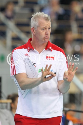  02.06.2018 LODZ <br />SIATKOWKA MEZCZYZN SIATKARSKA LIGA NARODOW MEZCZYZN 2018 <br />FIVB VOLLEYBALL NATIONS LEAGUE 2018 <br />MECZ POLSKA - CHINY ( Poland - China ) <br />N/Z VITAL HEYNEN - I TRENER ( HEAD COACH ) SYLWETKA <br /> 