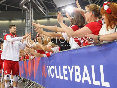  02.06.2018 LODZ <br />SIATKOWKA MEZCZYZN SIATKARSKA LIGA NARODOW MEZCZYZN 2018 <br />FIVB VOLLEYBALL NATIONS LEAGUE 2018 <br />MECZ POLSKA - CHINY ( Poland - China ) <br />N/Z MICHAL KUBIAK KIBICE DOPING PODZIEKOWANIE<br /> 