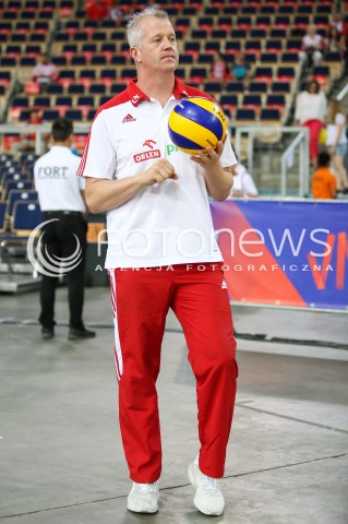  03.06.2018 LODZ <br />
SIATKOWKA MEZCZYZN SIATKARSKA LIGA NARODOW MEZCZYZN 2018 <br />
FIVB VOLLEYBALL NATIONS LEAGUE 2018 <br />
MECZ POLSKA - NIEMCY ( Poland - Germany ) <br />
N/Z TRENER VITAL HEYNEN SYLWETKA<br />
 