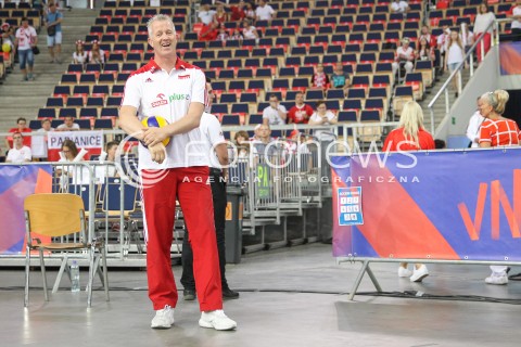  03.06.2018 LODZ <br />
SIATKOWKA MEZCZYZN SIATKARSKA LIGA NARODOW MEZCZYZN 2018 <br />
FIVB VOLLEYBALL NATIONS LEAGUE 2018 <br />
MECZ POLSKA - NIEMCY ( Poland - Germany ) <br />
N/Z VITAL HEYNEN - I TRENER ( HEAD COACH ) SYLWETKA <br />
 